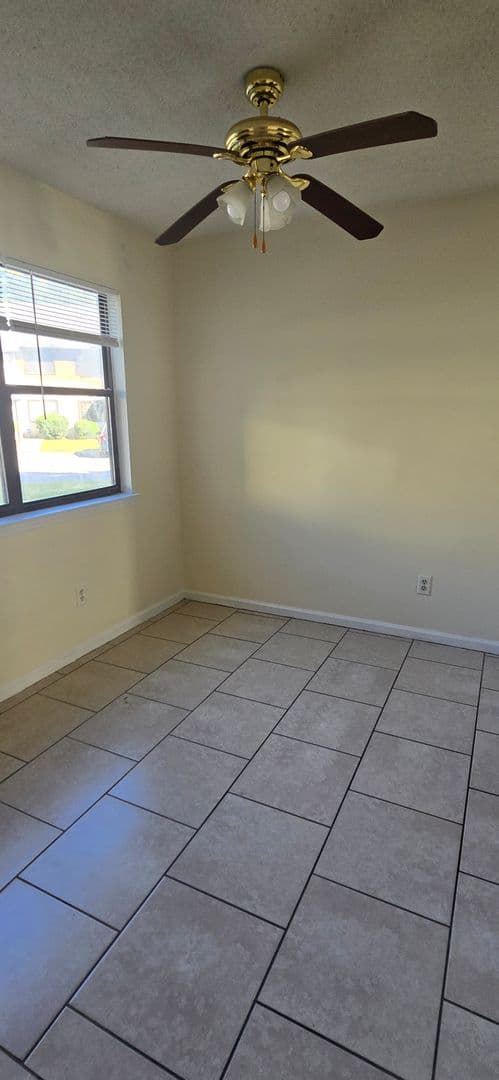 Hinesville House: 601 Tupelo Trail