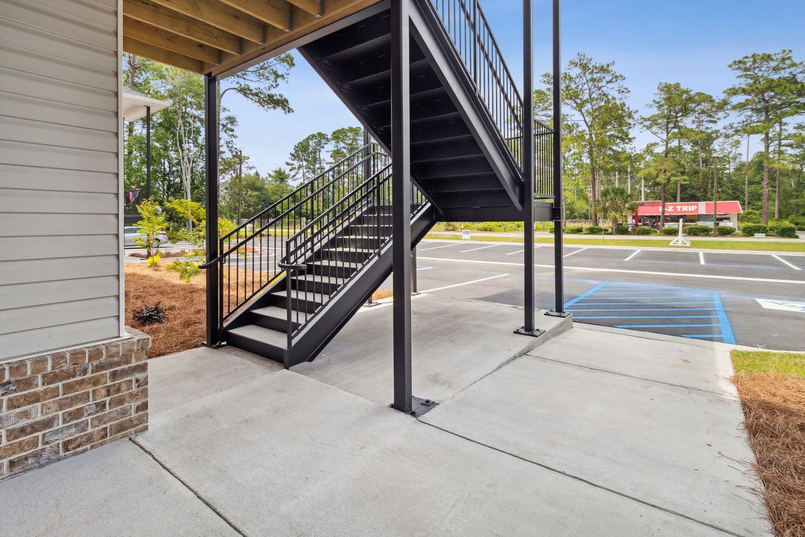 Hinesville Apartment: 905 Olmstead Rd