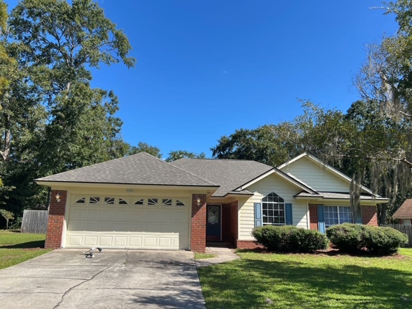 Hinesville House: 1108 Montclair Drive