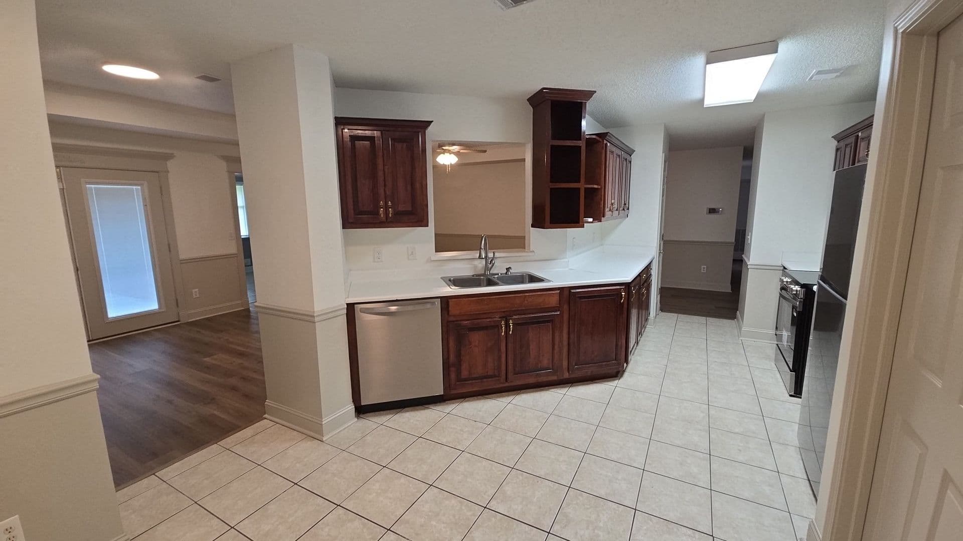 Hinesville House: 1108 Montclair Drive