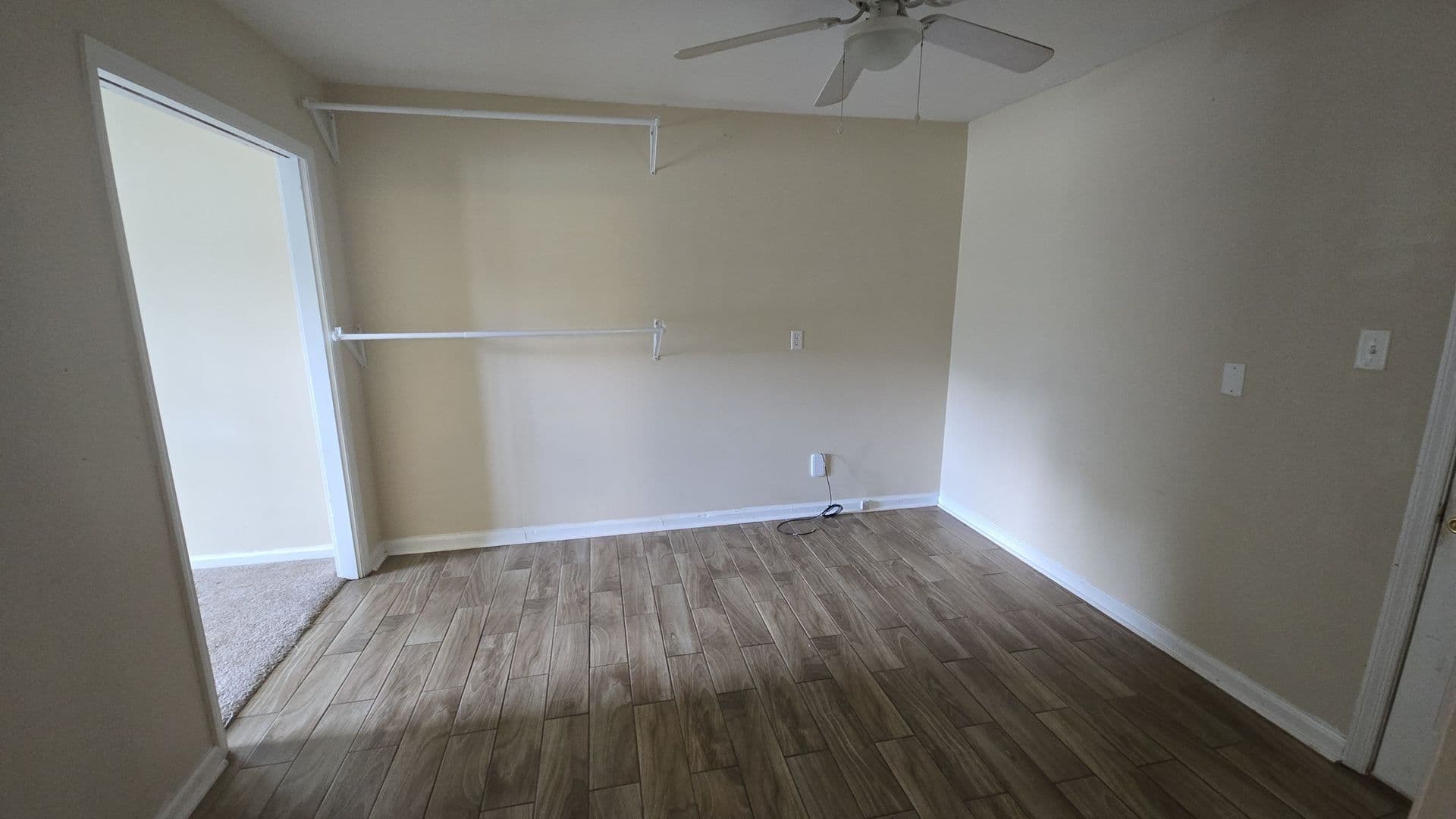 Hinesville House: 11 Elm Street