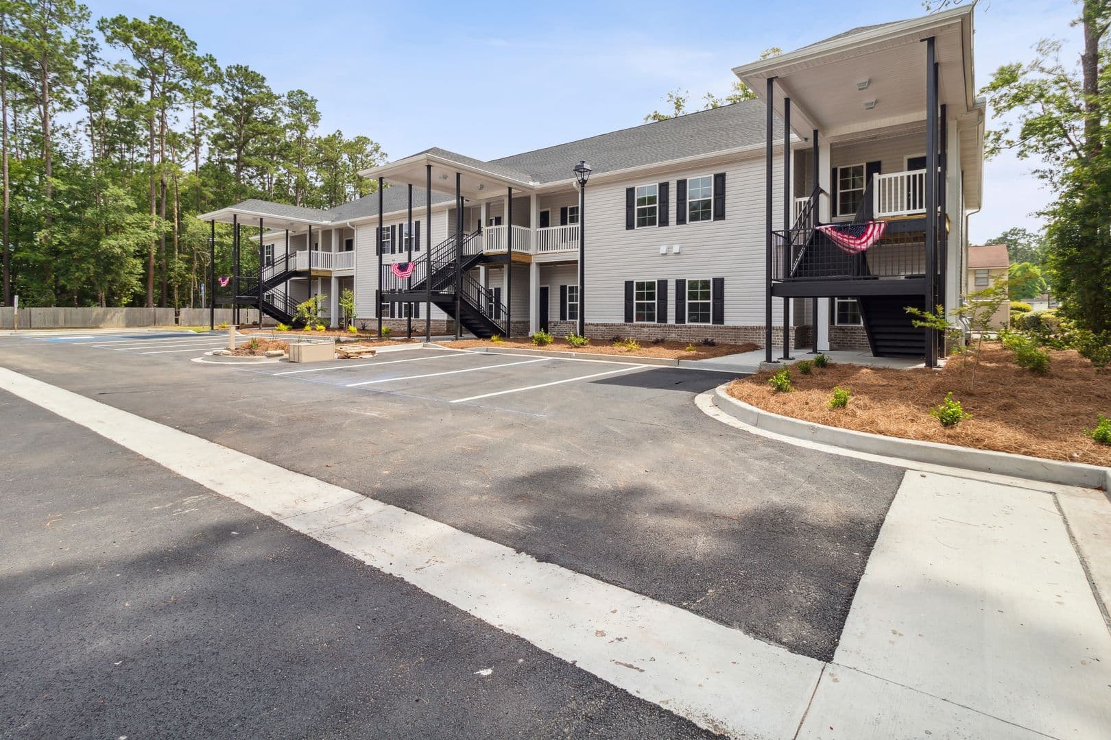 Hinesville Apartment: 905 Olmstead Rd