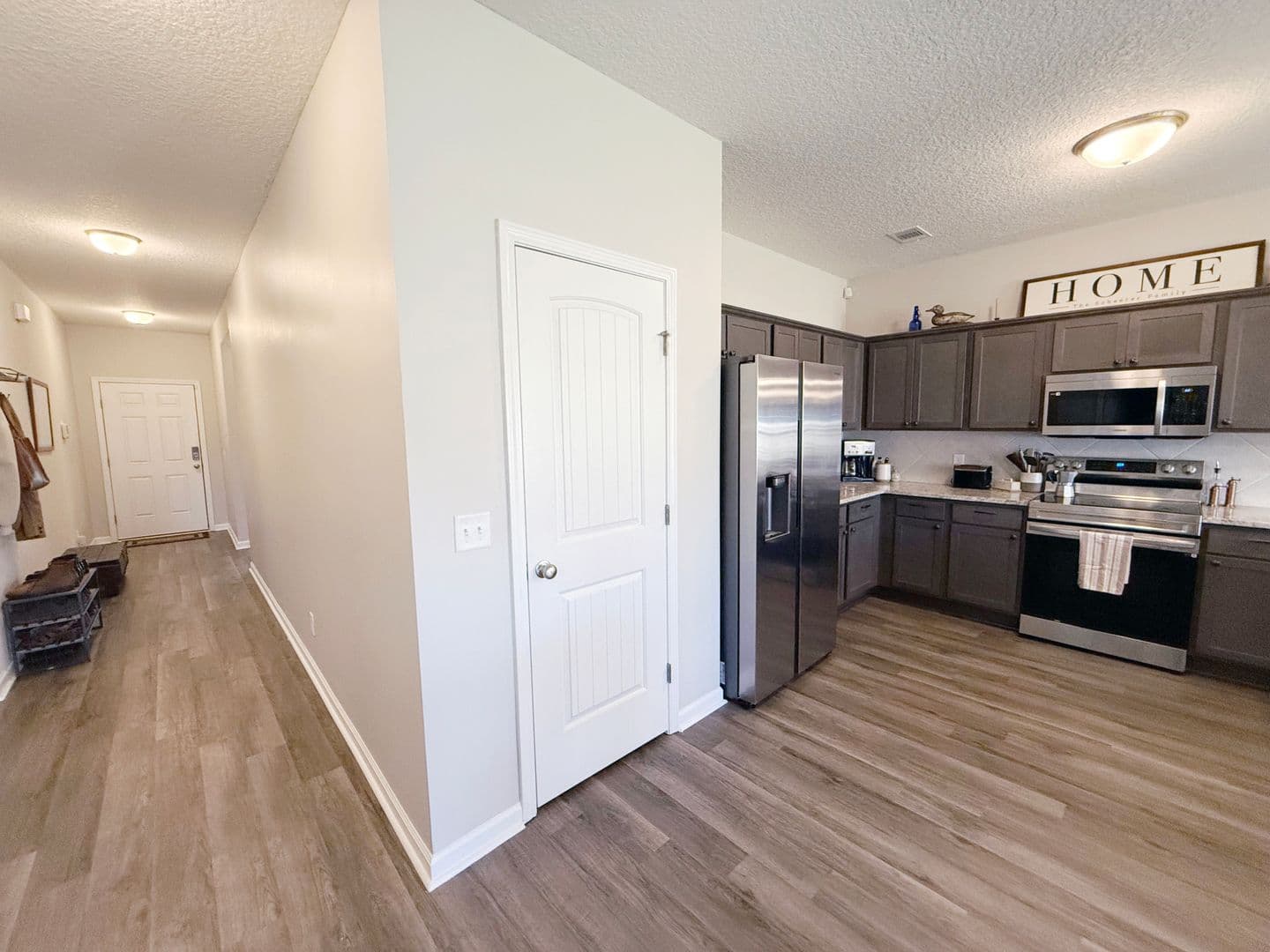 Hinesville House: 219 Herty Lane