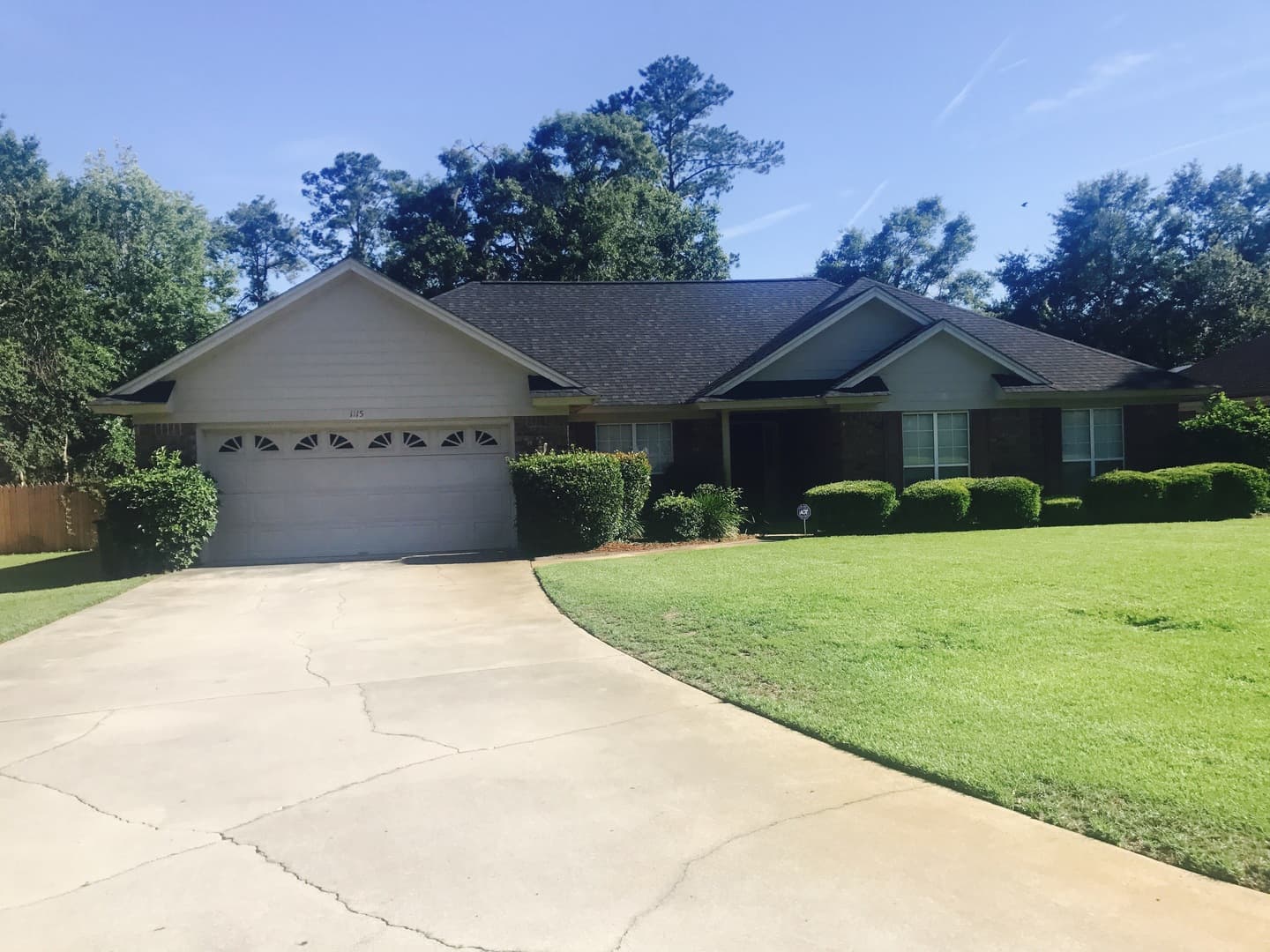 Hinesville House: 1115 Montclair Drive