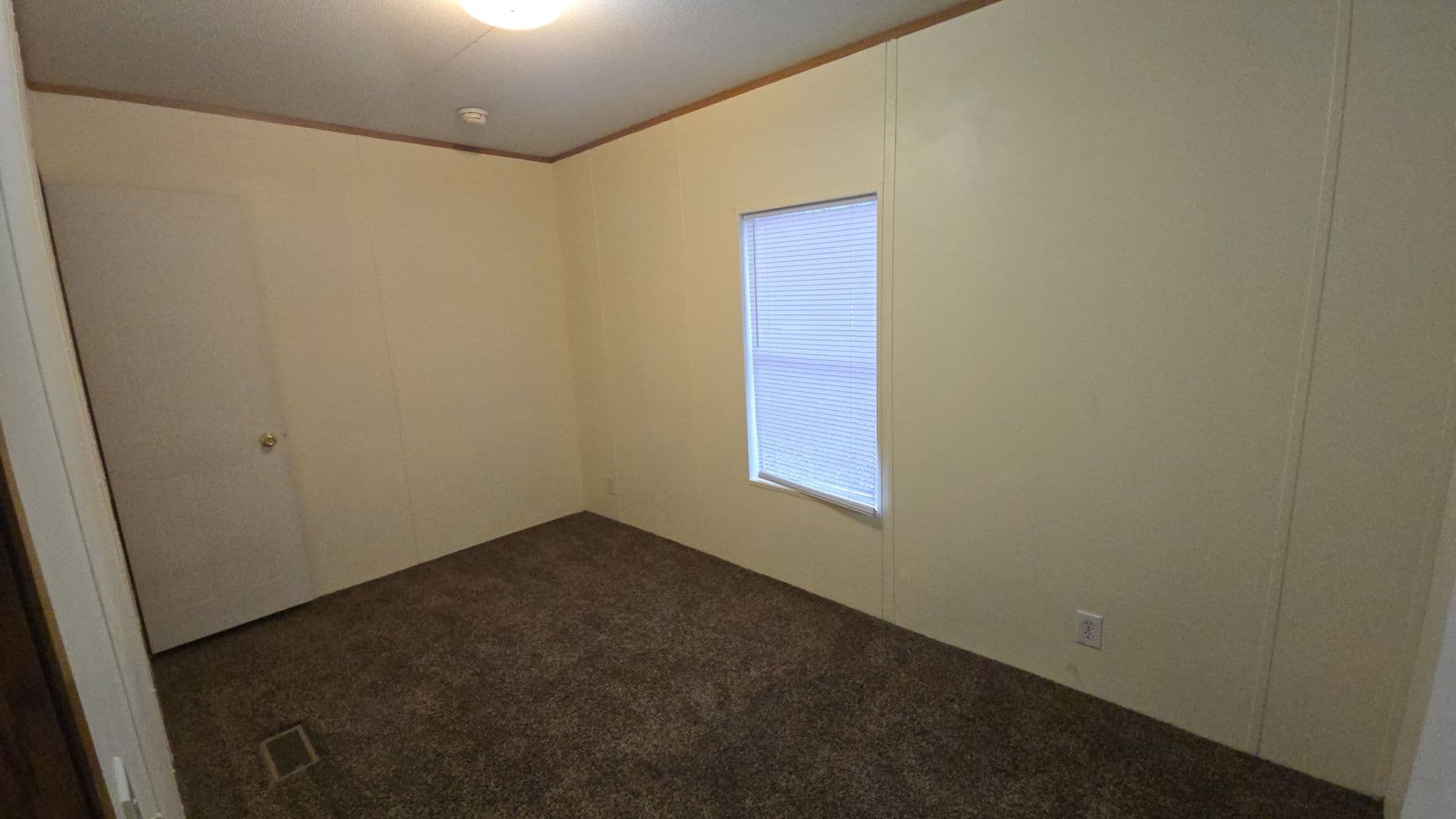 Ludowici Apartment: 111 Mary Alice Road