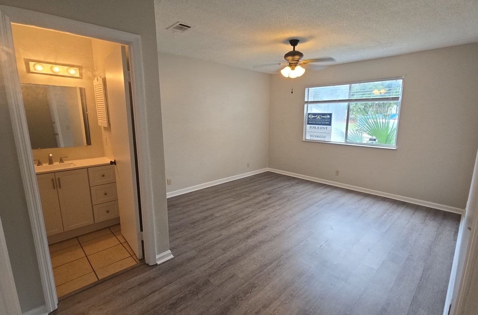 Hinesville House: 910 Brett Drive 137