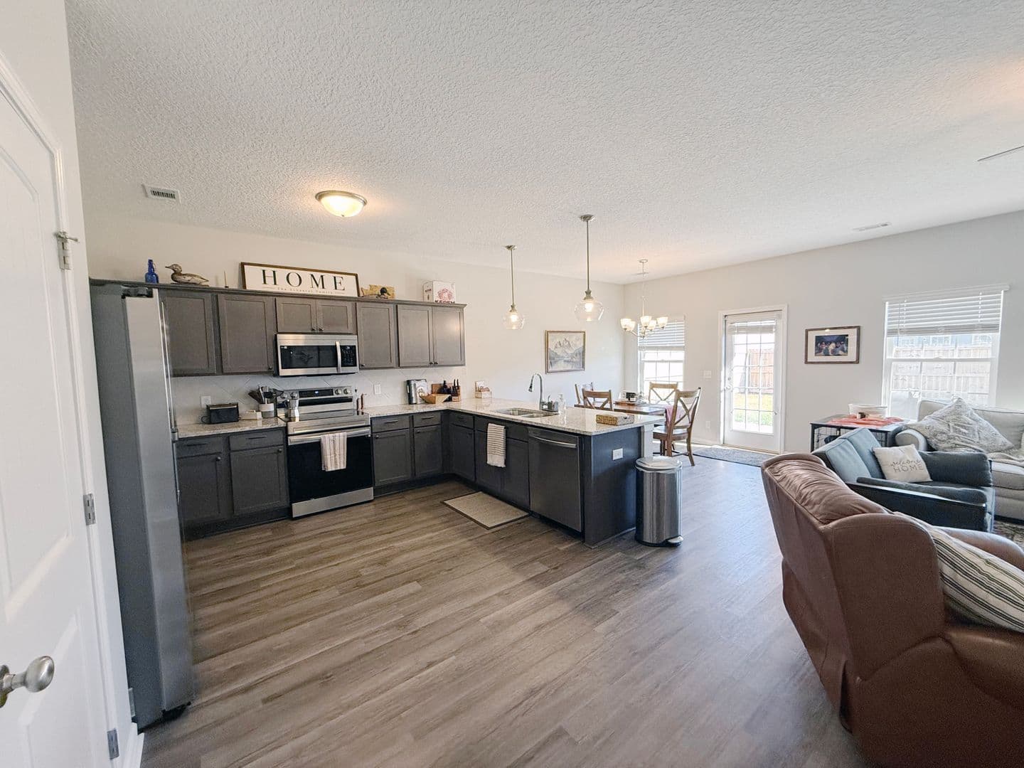 Hinesville House: 219 Herty Lane