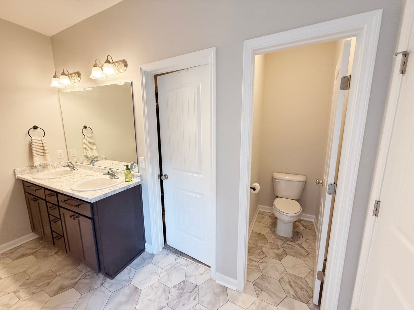Hinesville House: 219 Herty Lane