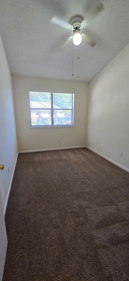 Hinesville House: 601 Tupelo Trail