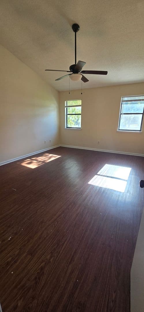 Hinesville House: 601 Tupelo Trail