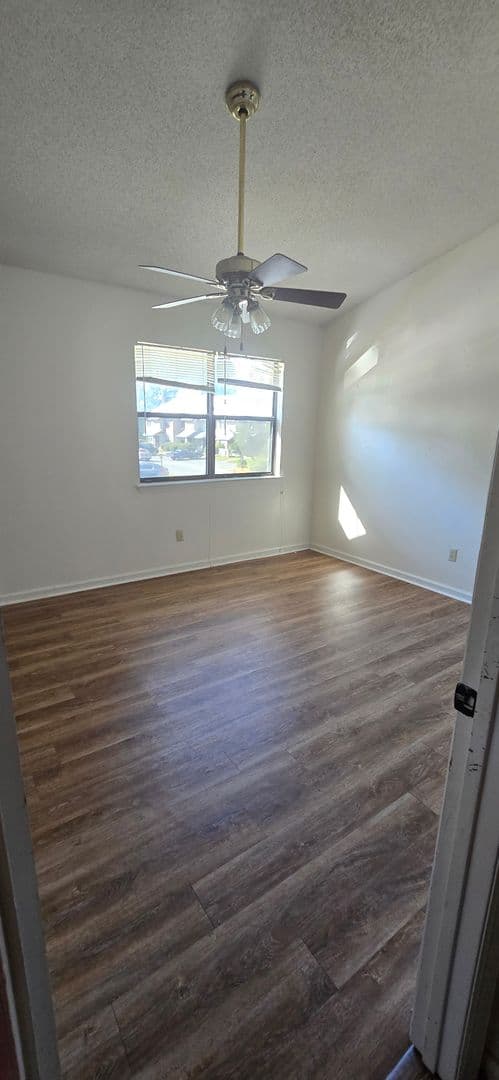 Hinesville House: 601 Tupelo Trail