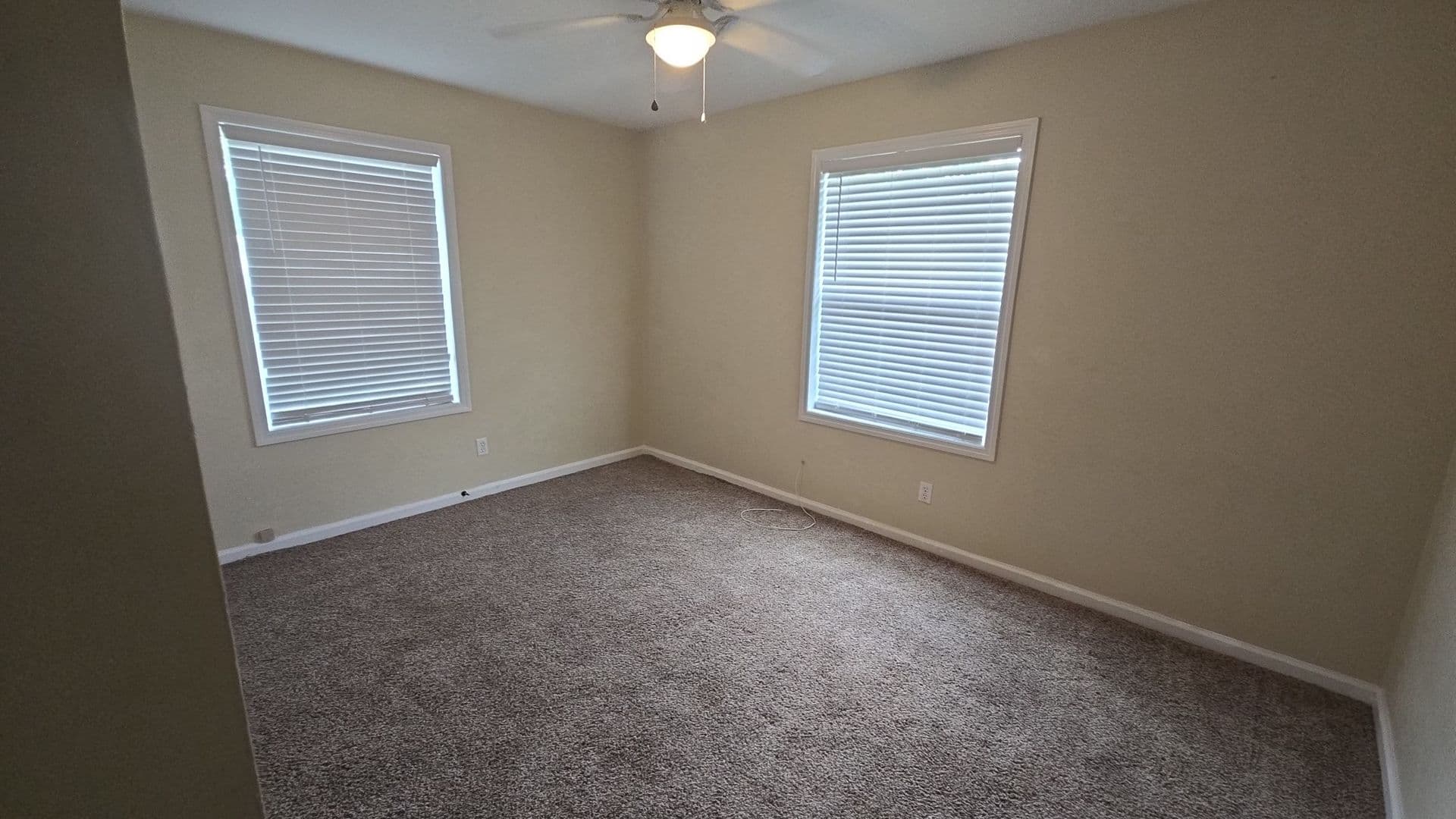 Hinesville House: 11 Elm Street