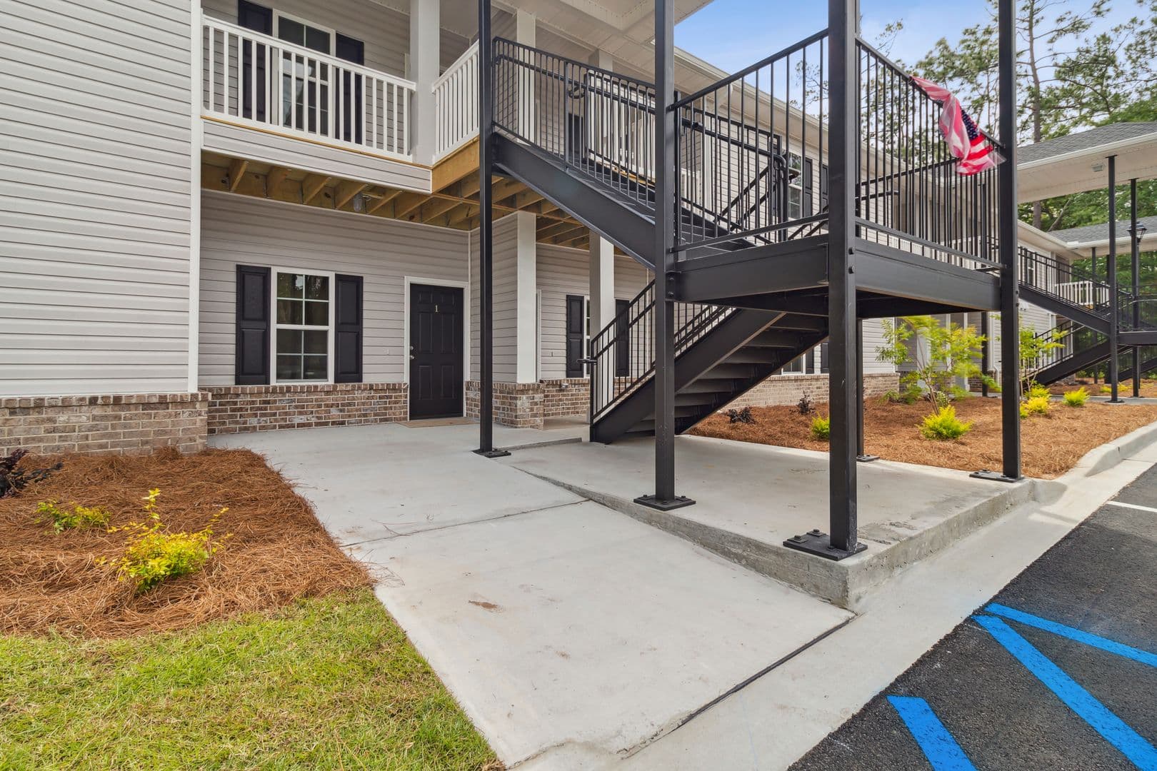 Hinesville Apartment: 905 Olmstead Rd