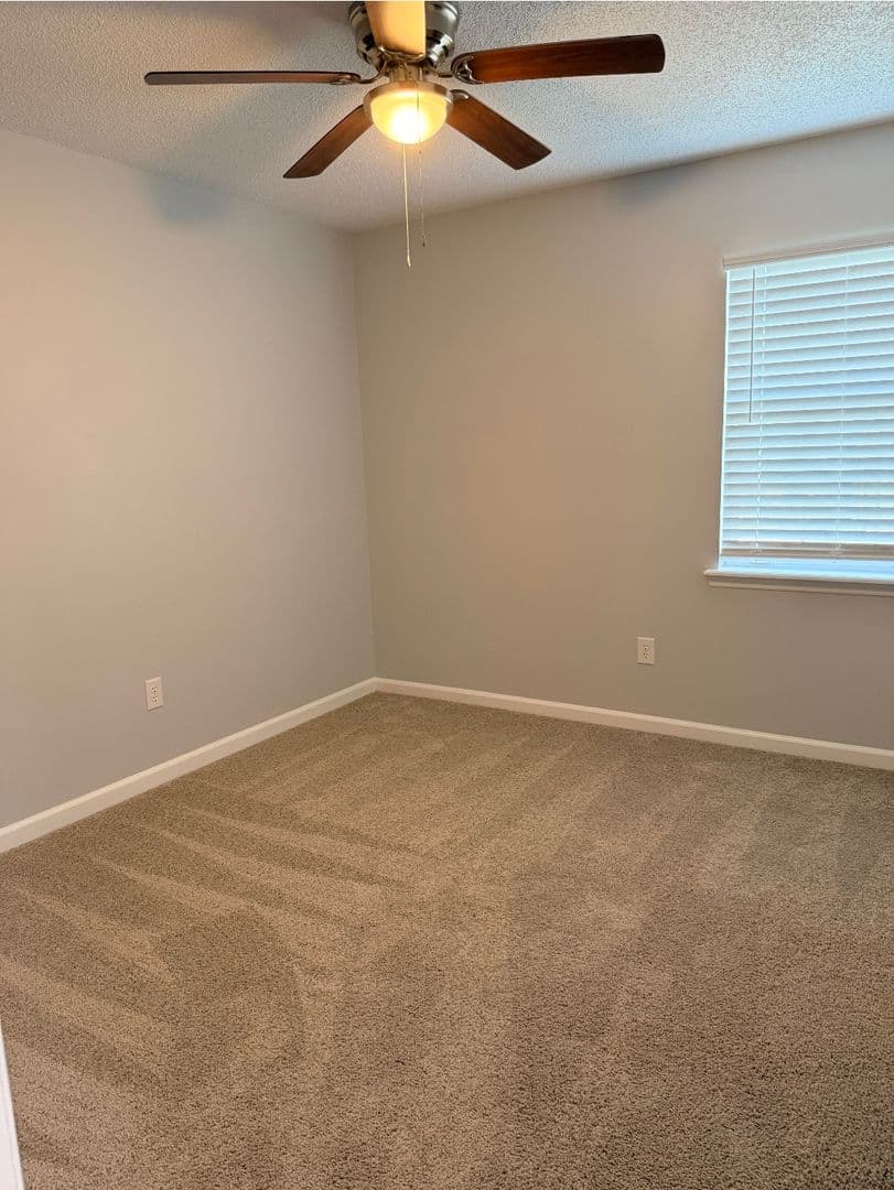 Hinesville House: 1006 Ridgeland Drive