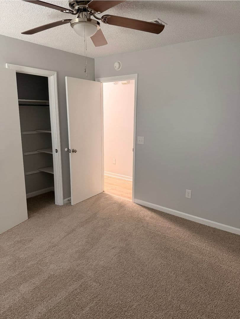 Hinesville House: 1006 Ridgeland Drive