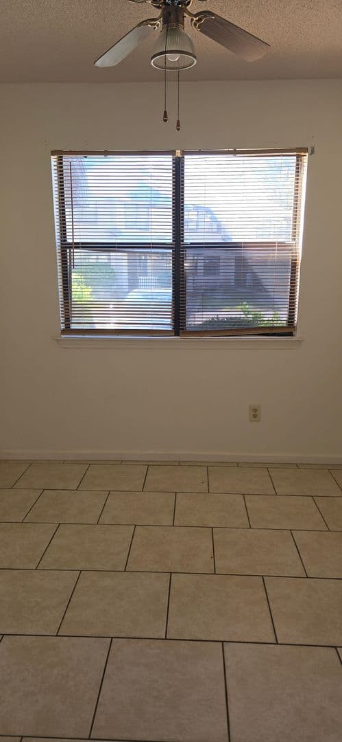 Hinesville House: 601 Tupelo Trail