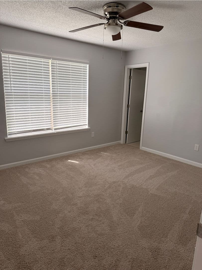 Hinesville House: 1006 Ridgeland Drive