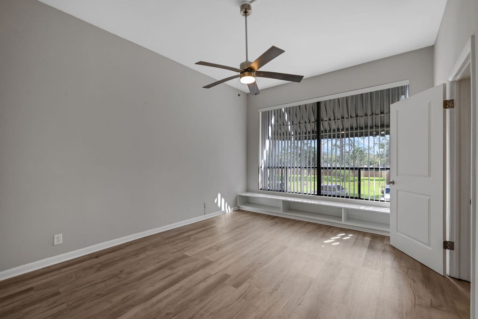 Jacksonville Apartment: 3420 University Blvd S