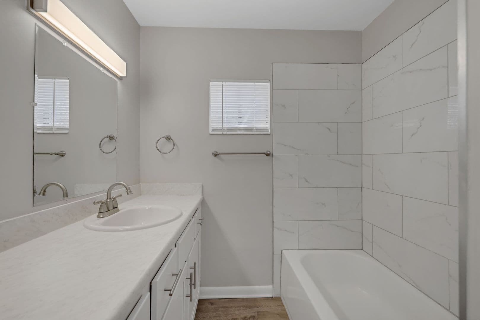 Jacksonville Apartment: 3420 University Blvd S