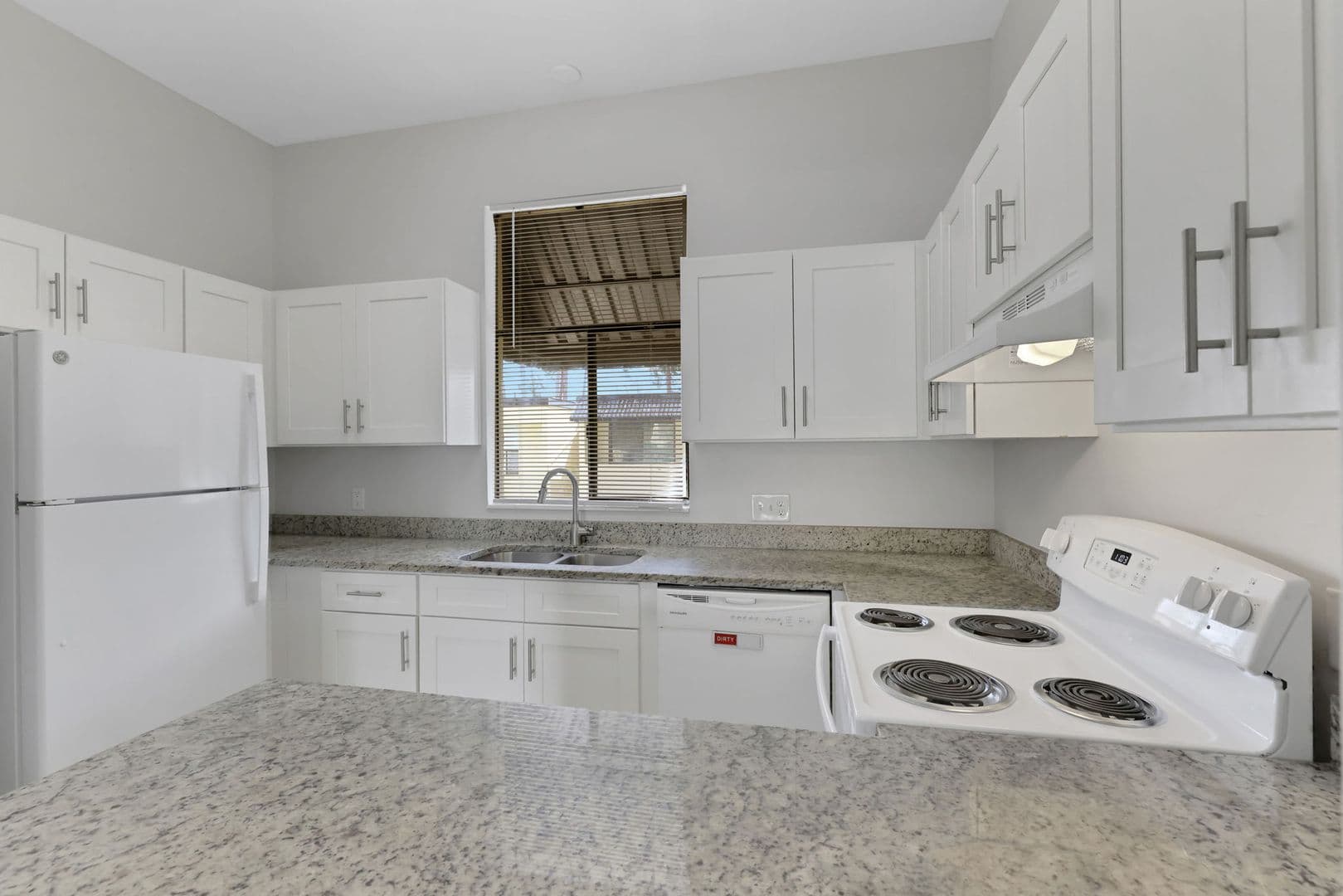Jacksonville Apartment: 3420 University Blvd S