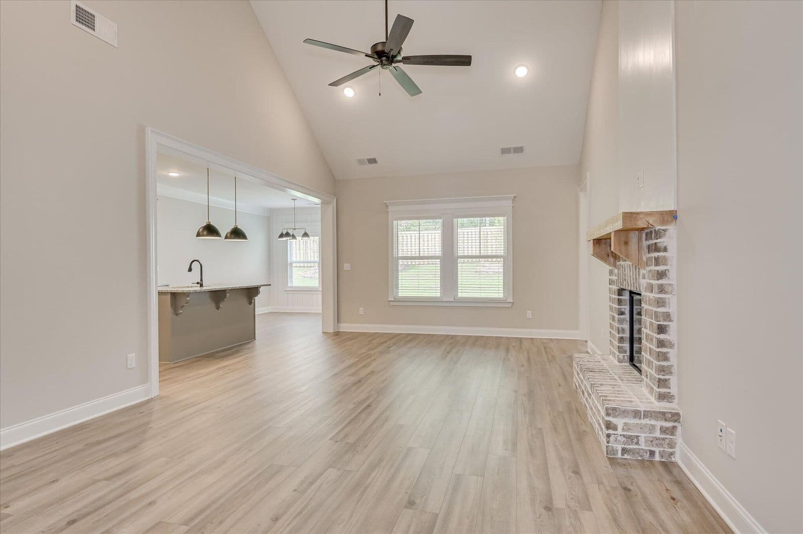 Evans House: 136 Tanager Lane