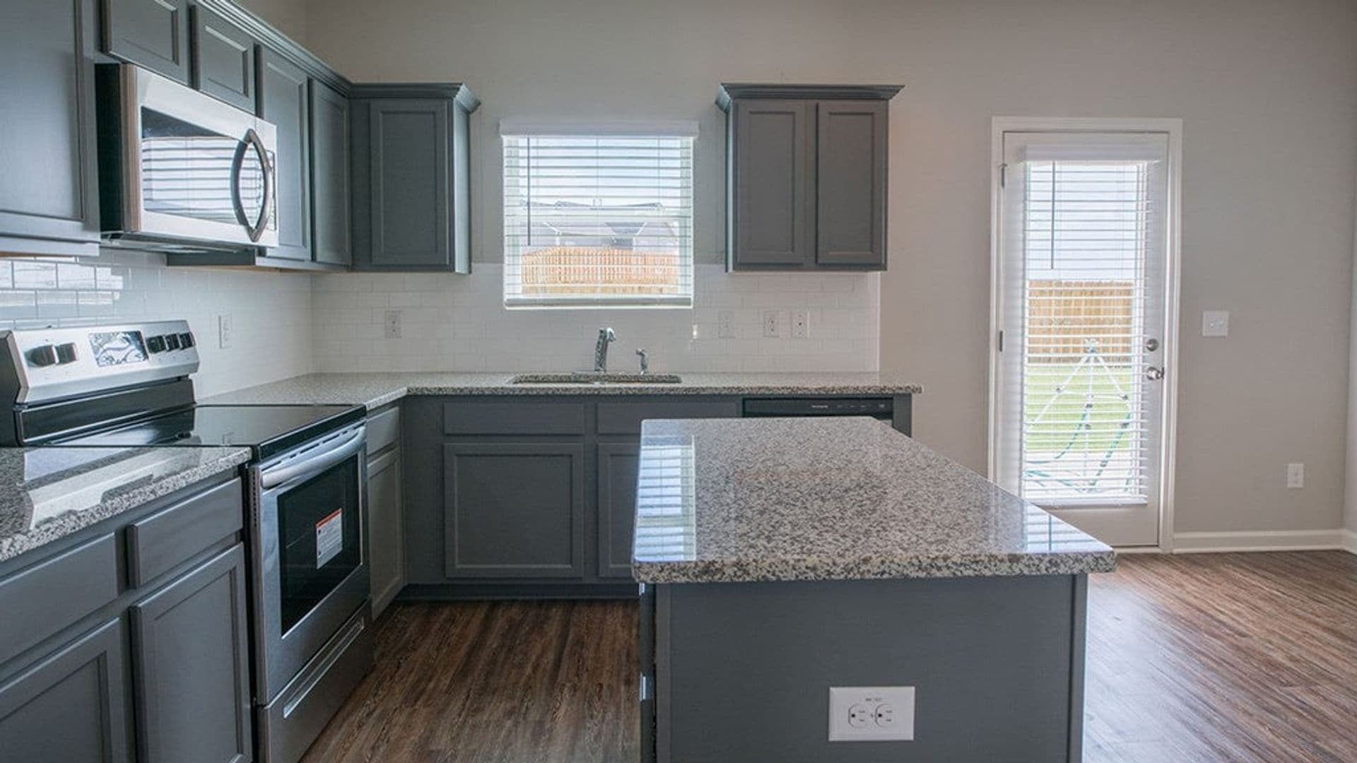 Graniteville House: 308 Geranium Street