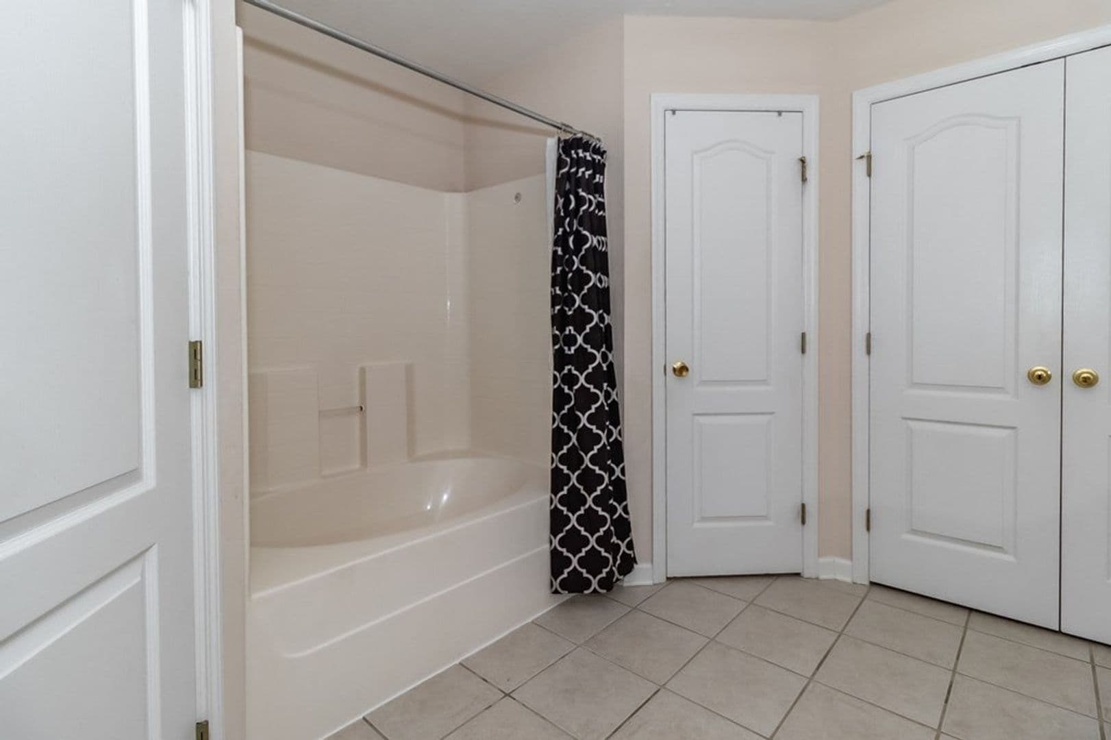 Grovetown House: 2002 Darwood Drive
