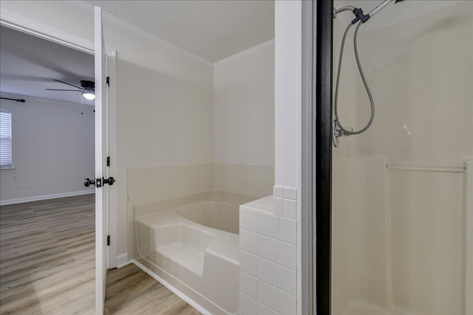 Evans House: 602 Barberry Ct