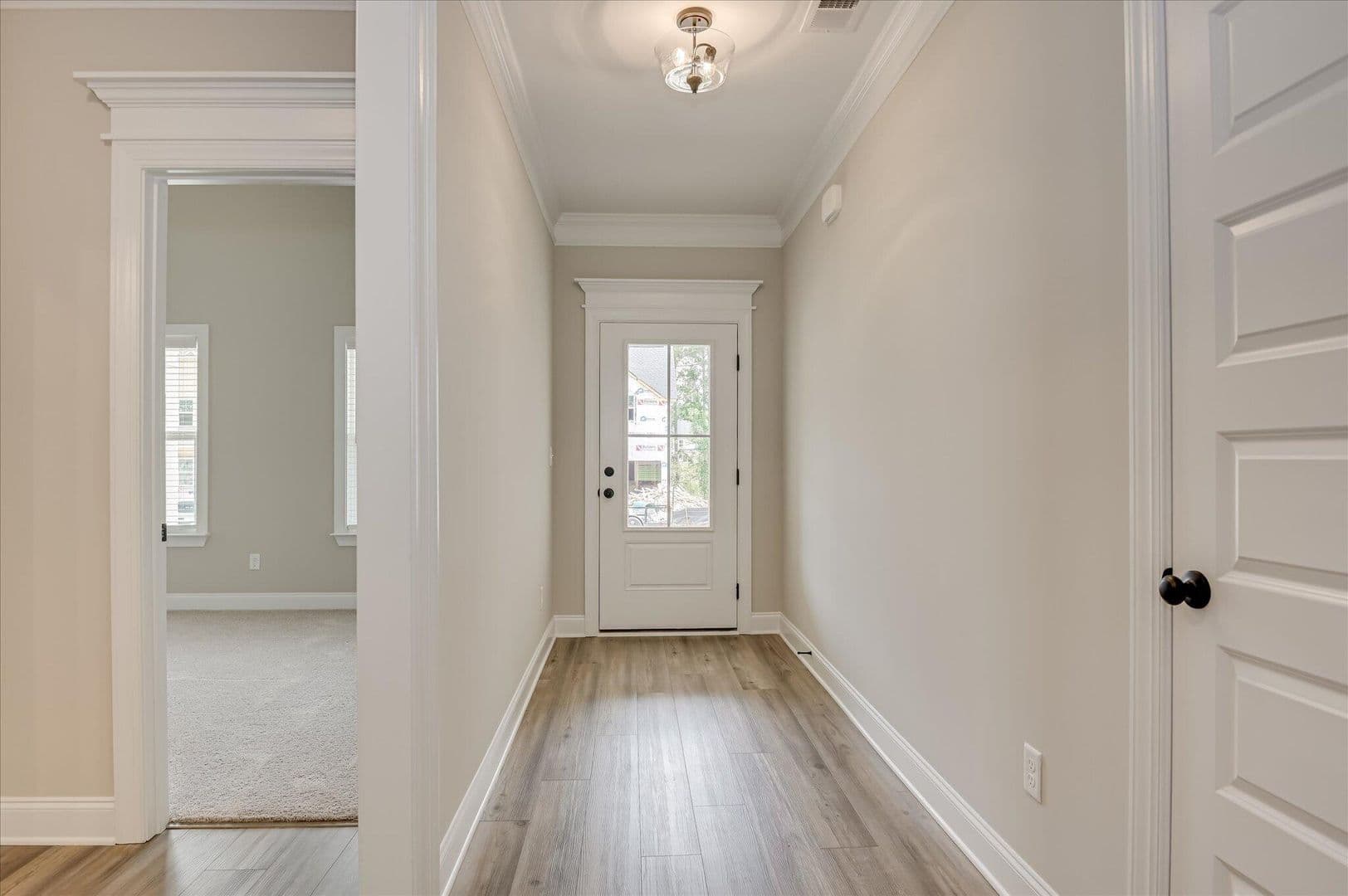 Evans House: 136 Tanager Lane