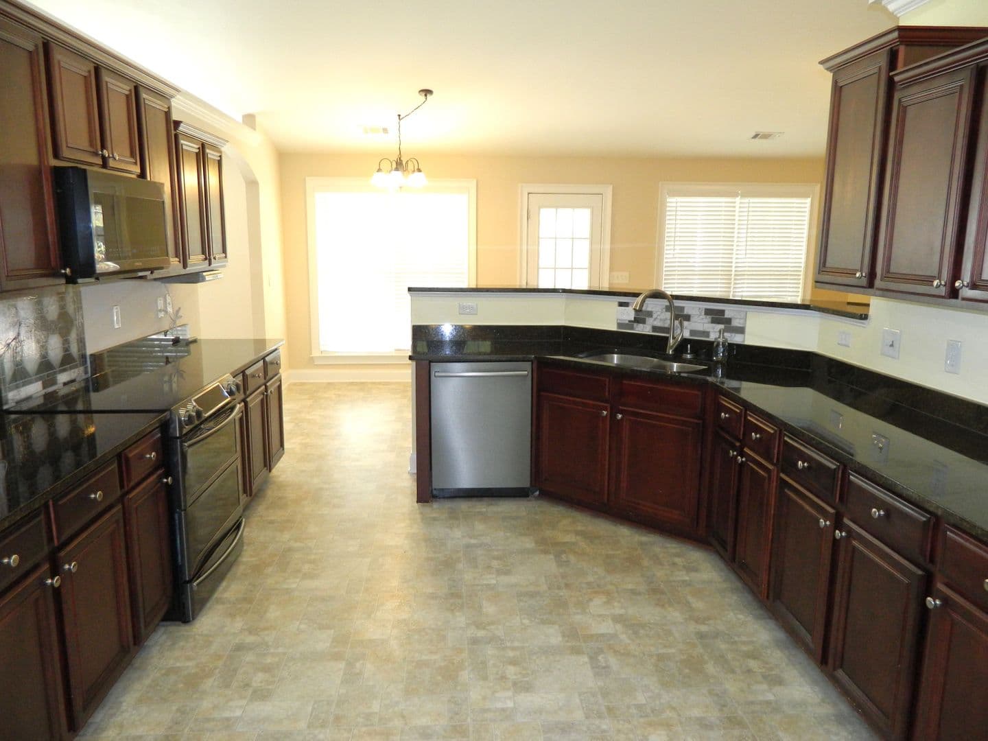Grovetown House: 9515 Berwick Court