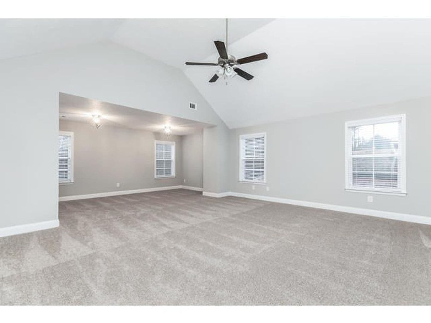 Evans House: 210 Palisade Ridge