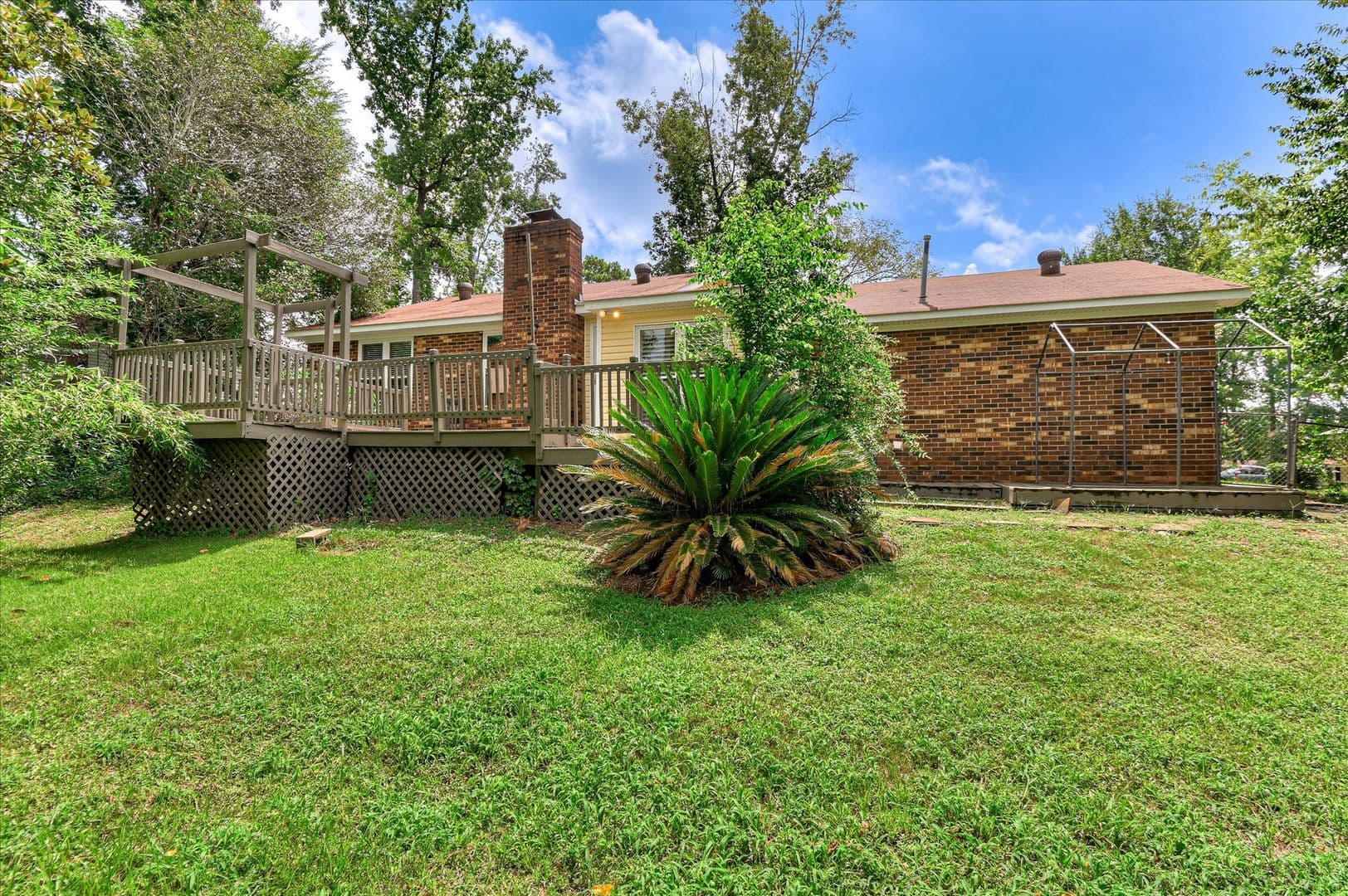 Martinez House: 230 Ronstadt Drive