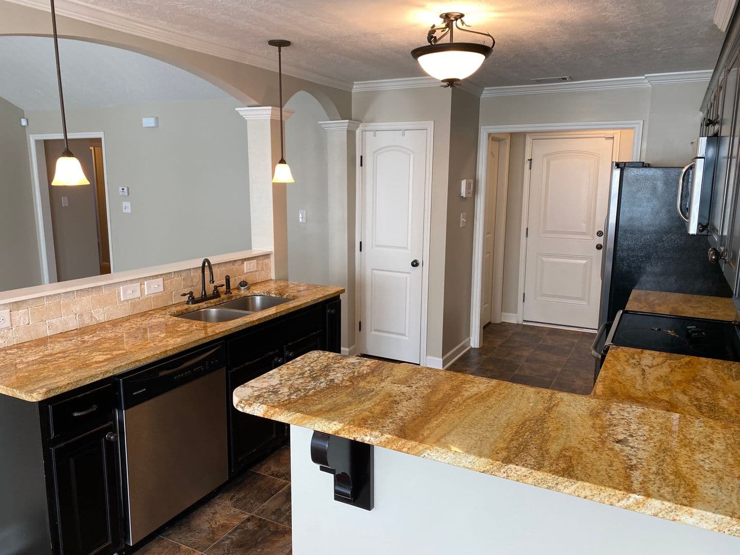 Augusta House: 2022 Hatton Ct