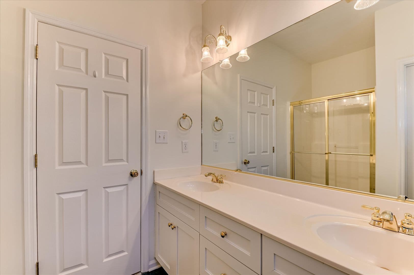 Evans House: 1338 Shadow Oak Drive