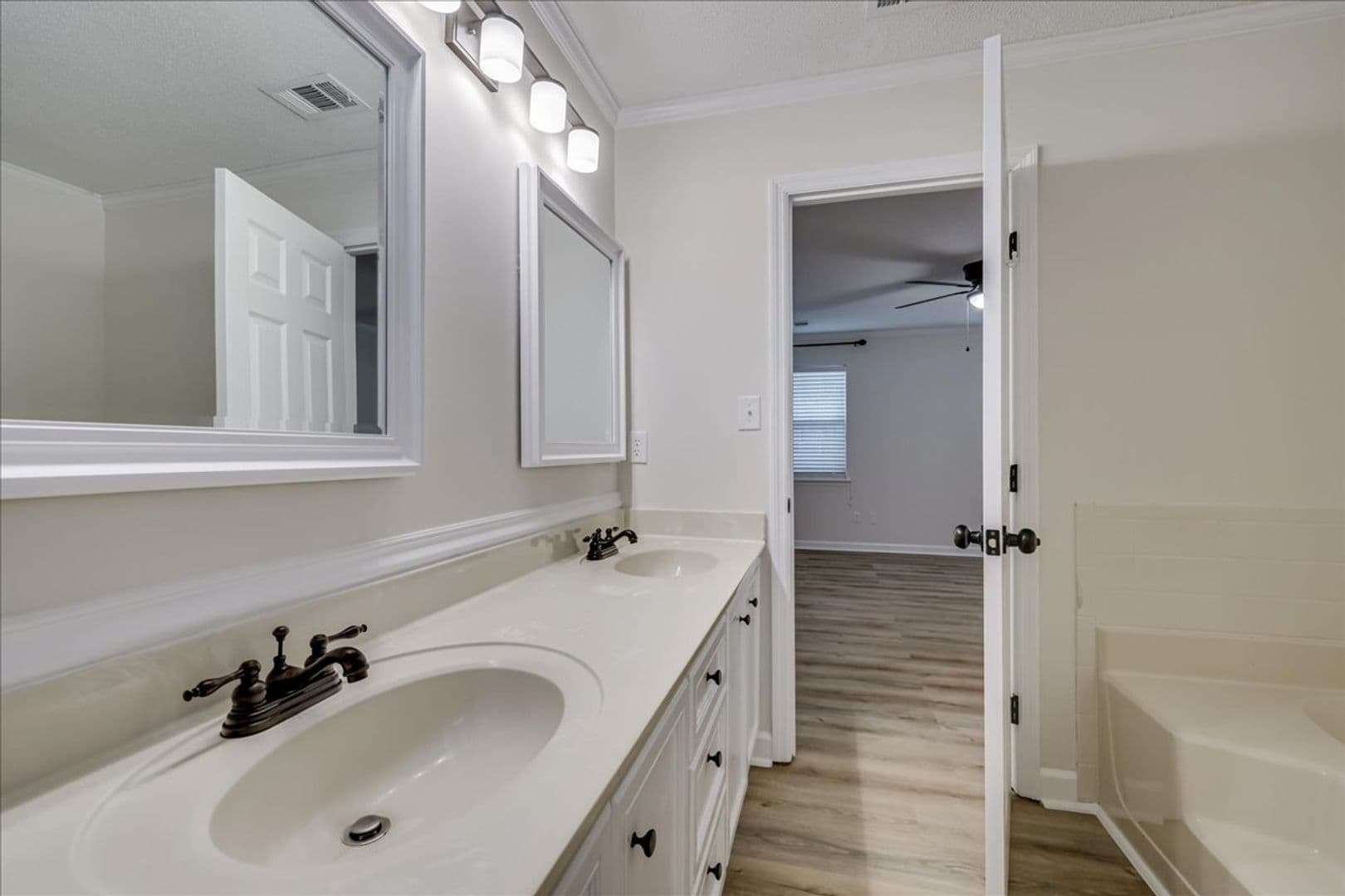 Evans House: 602 Barberry Ct