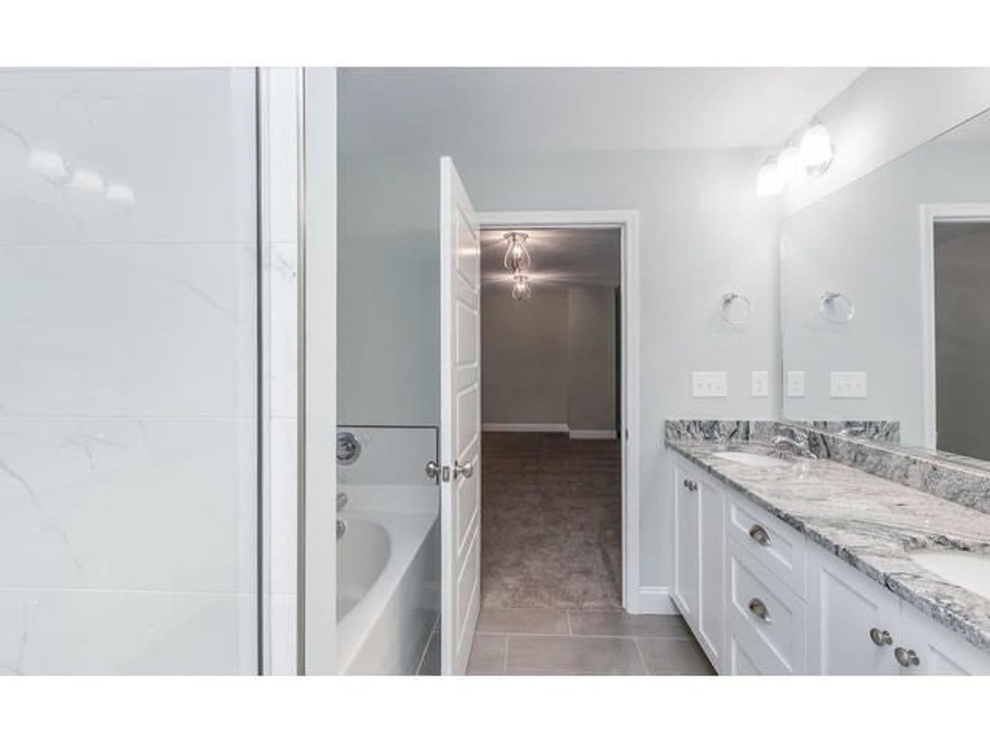 Evans House: 210 Palisade Ridge
