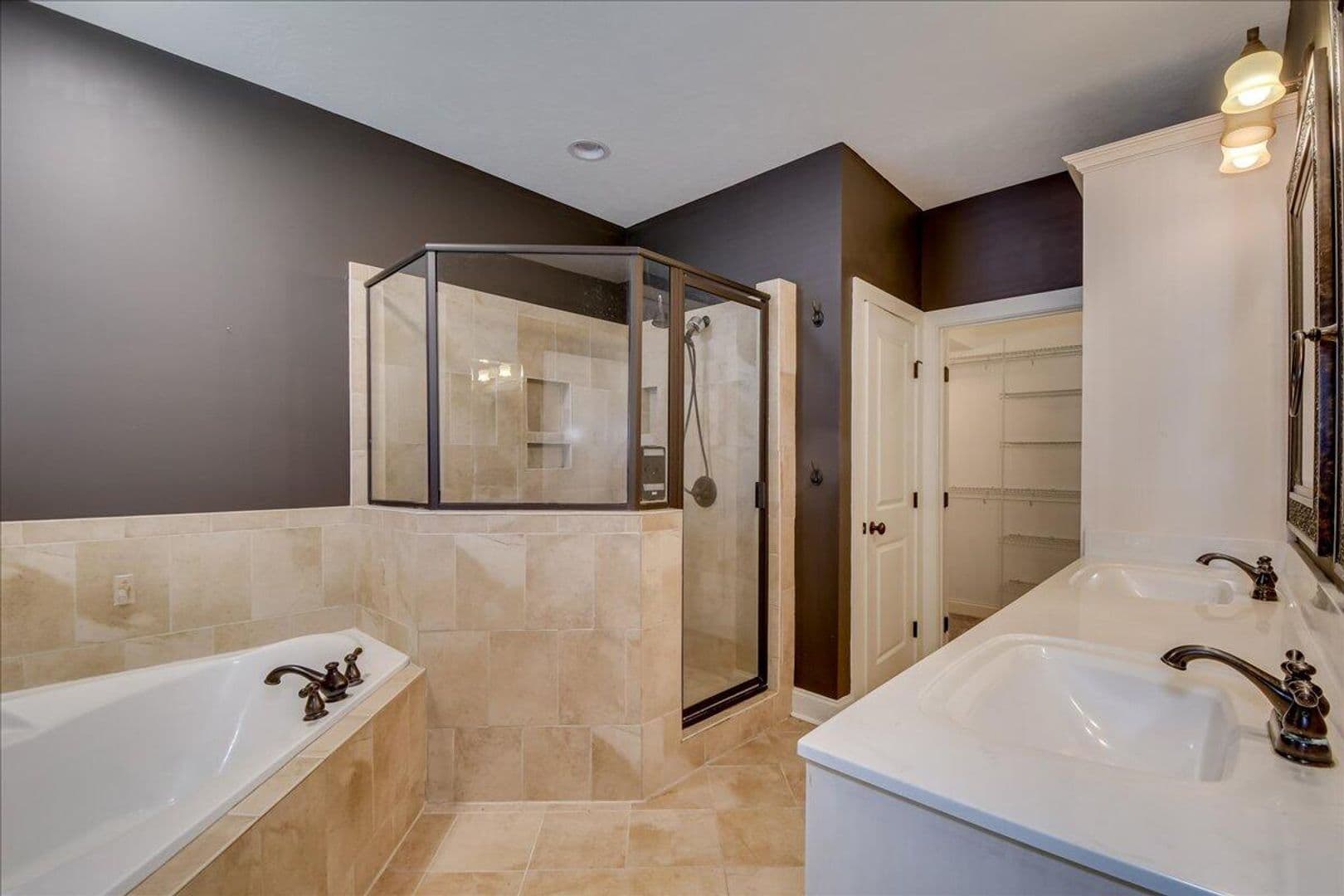 Grovetown House: 208 Havelock Drive