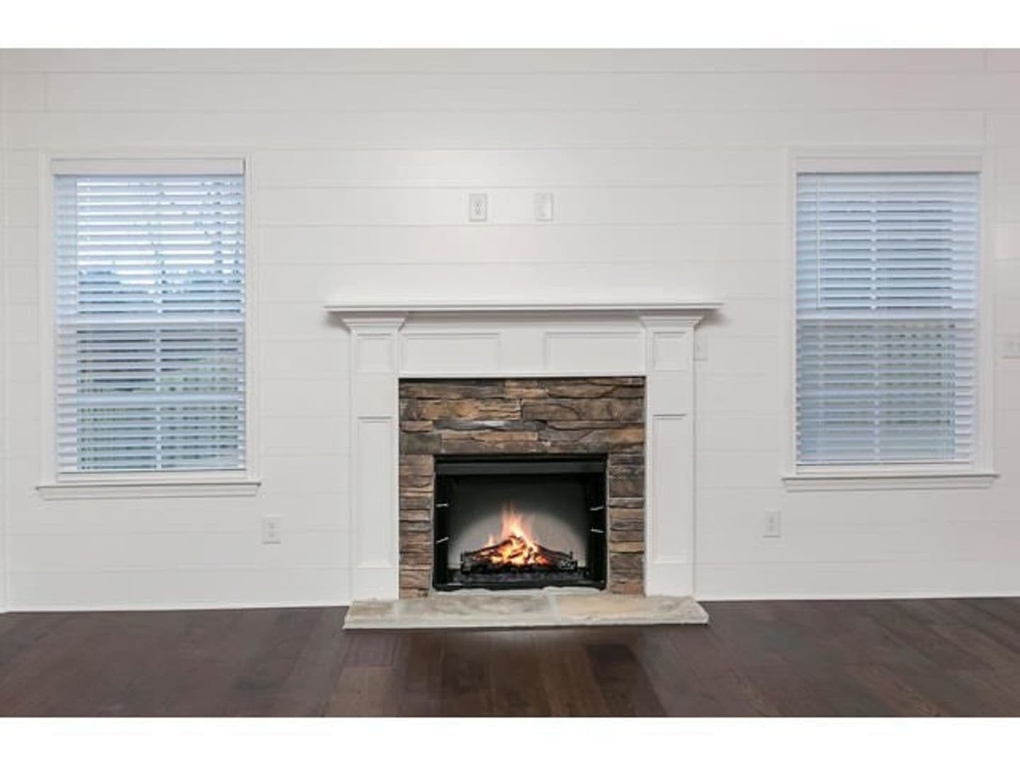 Evans House: 210 Palisade Ridge