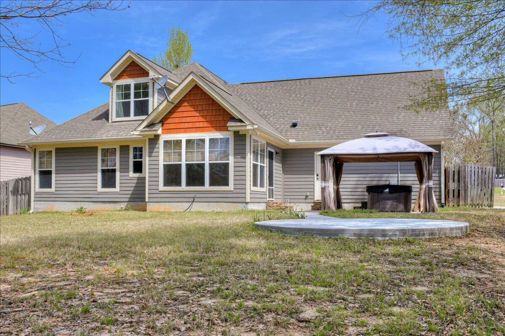 Grovetown House: 208 Havelock Drive