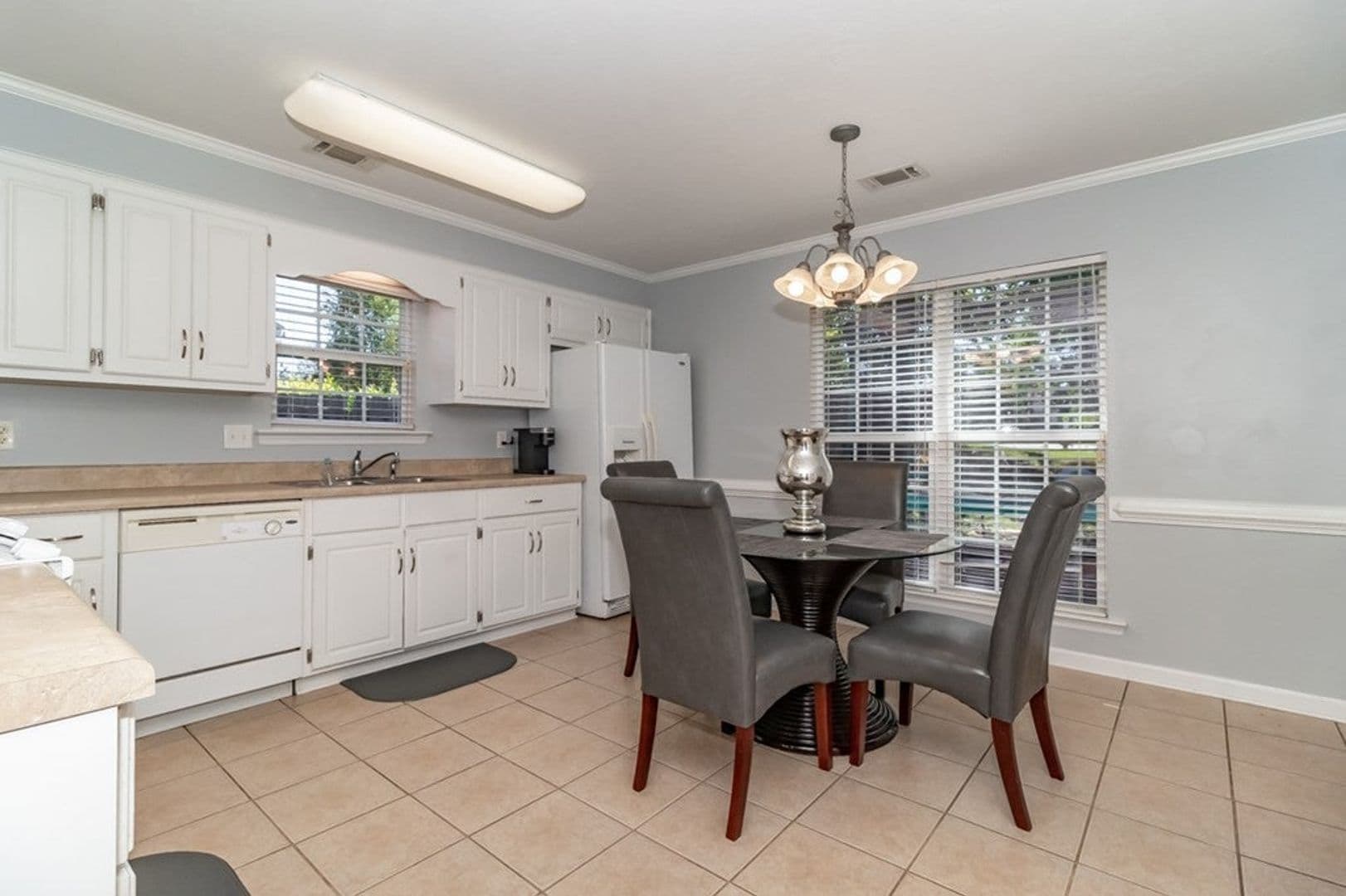 Grovetown House: 2002 Darwood Drive