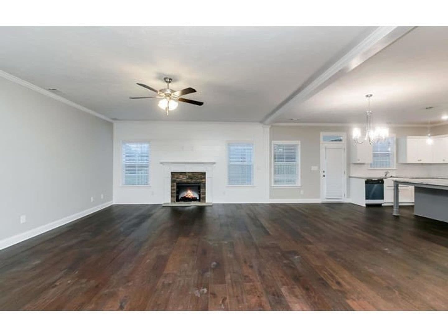 Evans House: 210 Palisade Ridge