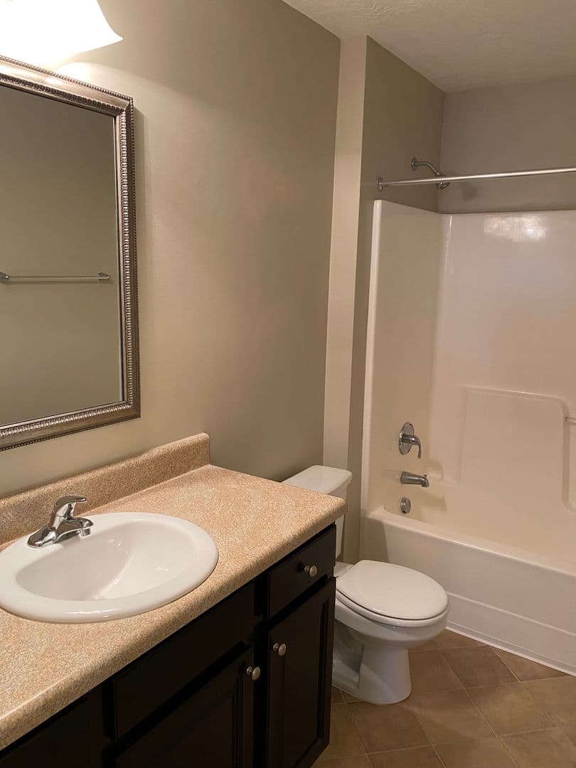 Augusta House: 2022 Hatton Ct