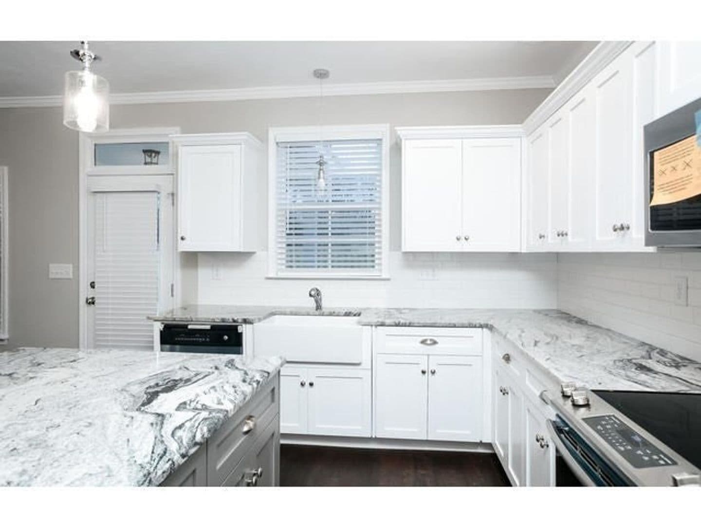 Evans House: 210 Palisade Ridge