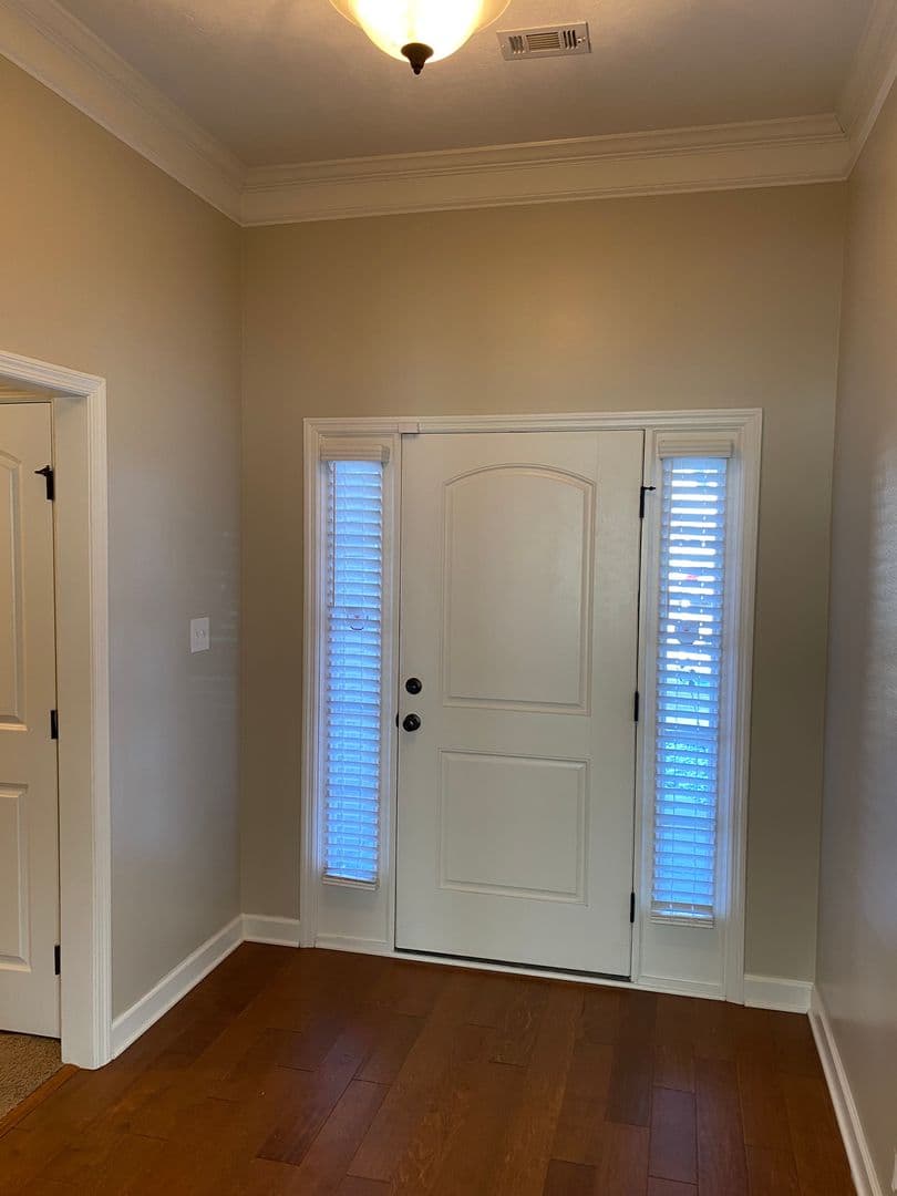 Augusta House: 2022 Hatton Ct