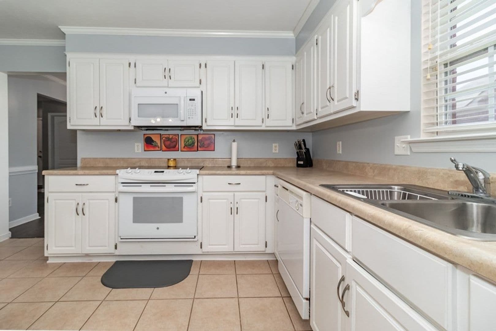 Grovetown House: 2002 Darwood Drive