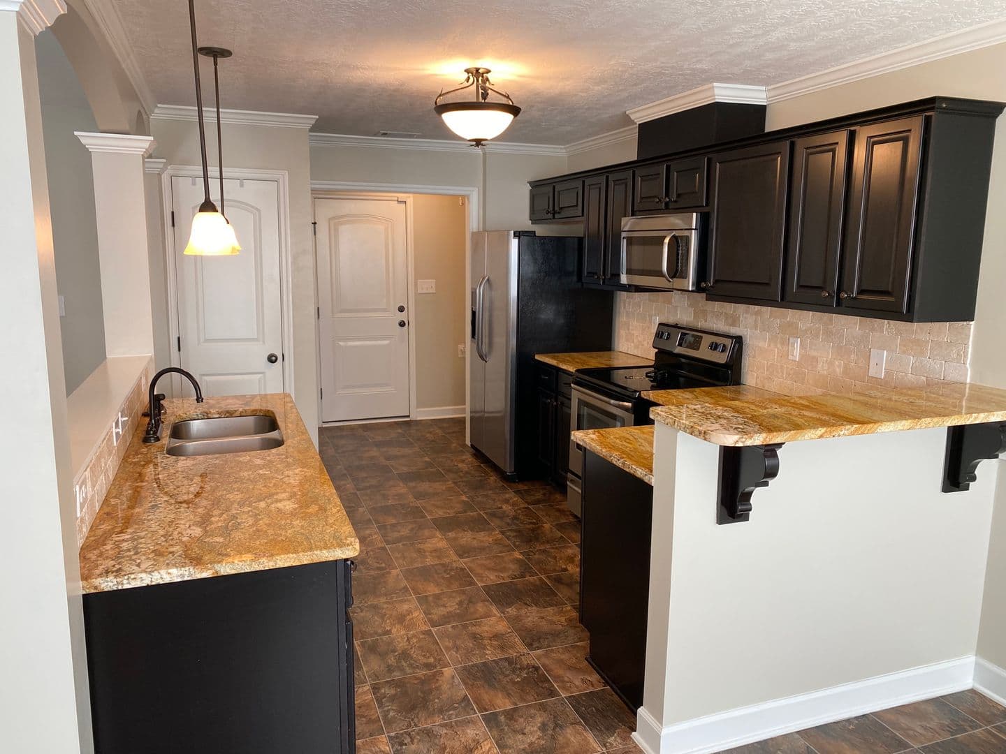 Augusta House: 2022 Hatton Ct