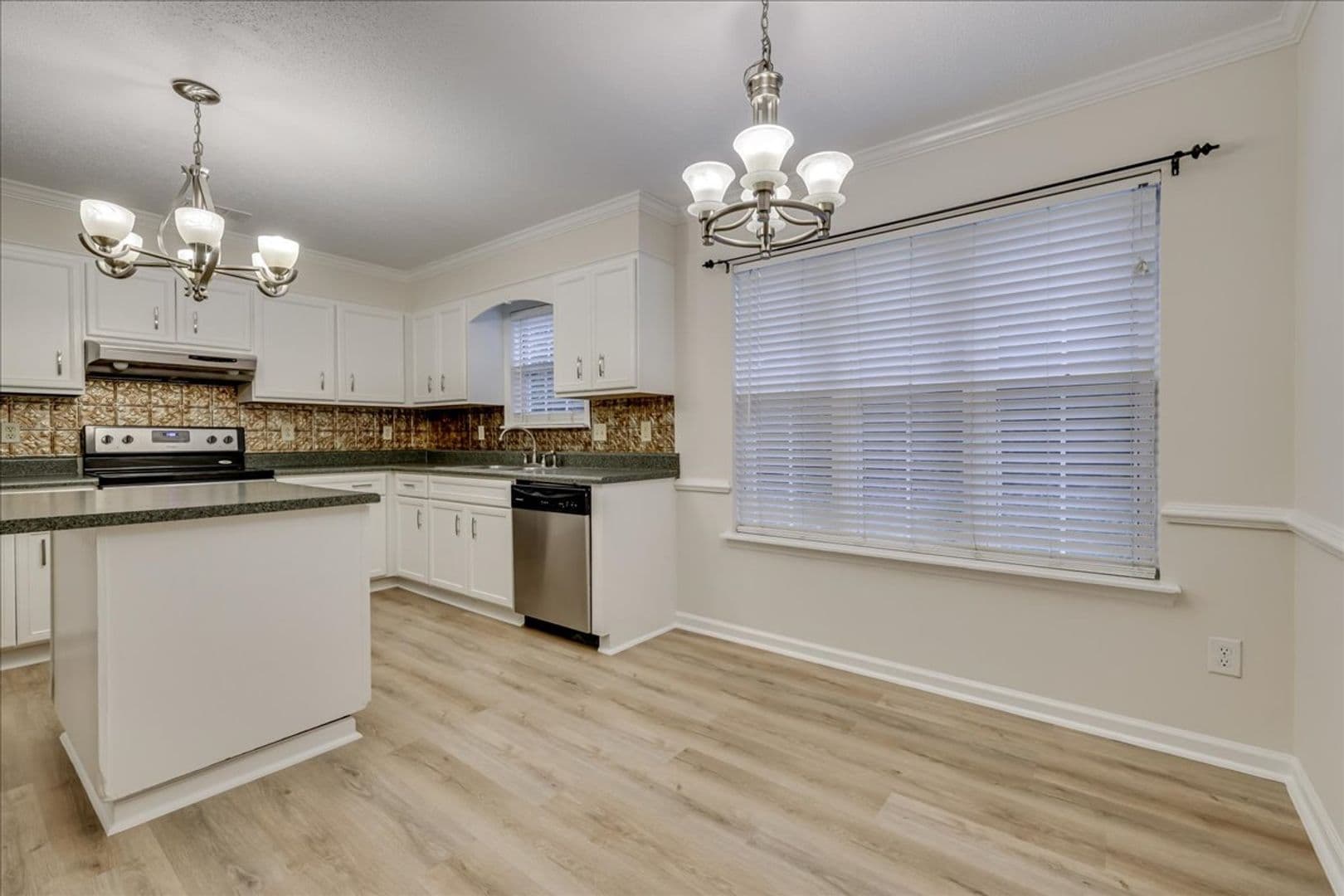 Evans House: 602 Barberry Ct