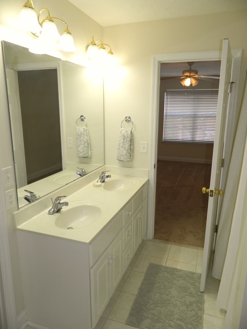 Evans House: 519 Laniers Way