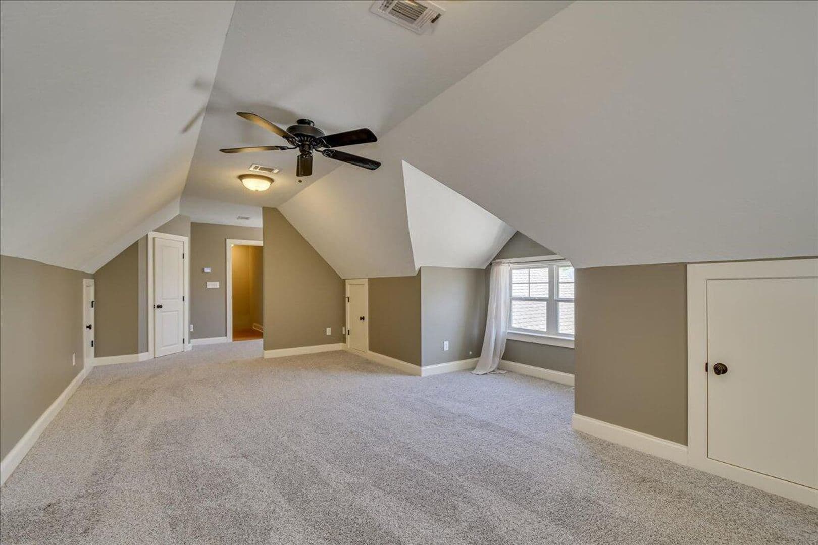 Grovetown House: 208 Havelock Drive