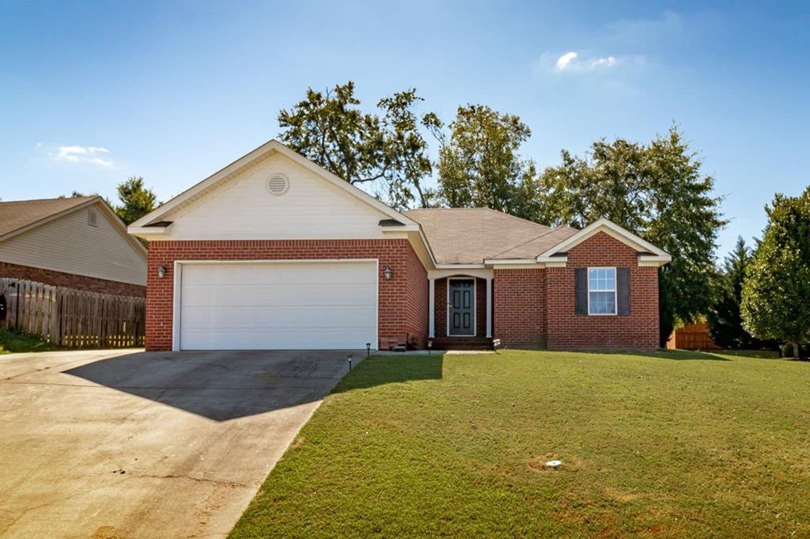Grovetown House: 2002 Darwood Drive